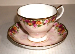 Royal Albert Old Country Roses Hueso China Taza y Platillo Melocotón Damasco Hecho en Inglaterra - Imagen 1 de 4