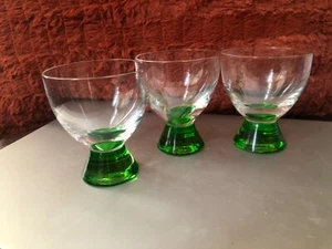 vintage green crystal weighted bottom small cocktail set of three - Picture 1 of 2