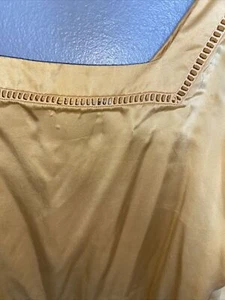 Vintage Lucie Ann 11 Tank Top Medium Womens 100% Silk Yellow Square Neck Holiday - Picture 1 of 5