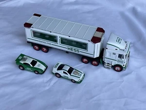 1997 HESS Toy Truck And Racers Preowned without Box - Picture 1 of 11