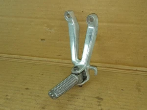 Yamaha YZF-R1 1998-1999 4XV LH hinten links/Pillion Fußstütze/Aufhänger Montage - Bild 1 von 9