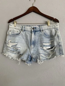 Zara abgeschnittene Shorts Damengröße 14 leichter Denim abgenutzt - Bild 1 von 5