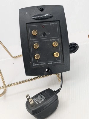 Bi-directional Cable TV Amplifier | RadioShack | CAT. 15-2506 12VDC 100mA | OEM - Image 1 of 4