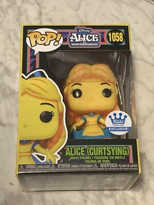 Funko Pop! Alice im Wunderland Alice (Curtsying) Blacklight Shop Exclusive #1058 - Bild 1 von 2