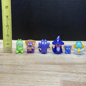 Itty Bitty Lost Kitties Meolin Vampire Pizza Fries Mouse Lot 6 Blind Box Figures - Picture 1 of 2