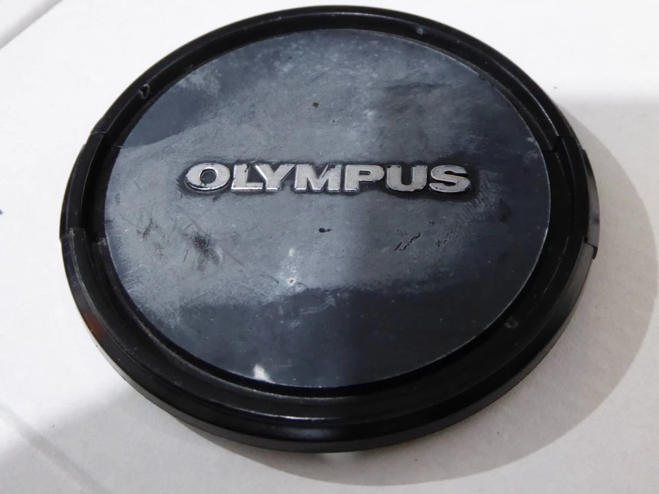 Olympus Genuine vintage zuiko  72mm Front Lens Cap - Image 1 of 3