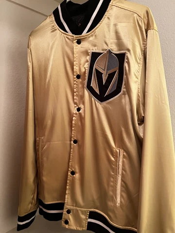 Vegas Golden Knights GOLD Season Ticket Holder Member Exclusive Jacket Large NHL Cover