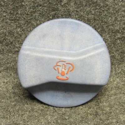 Tapa tapa depósito refrigerante motor Volkswagen VW Passat 2001-2005 OEM 66049 Foto 1 de 4