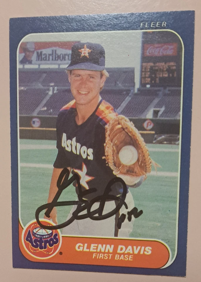 1985 Fleer Signed Glenn Davis - Astros - Image 1 of 1