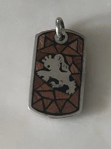Brand New 925 Silver Lion Pendant On Wood - Picture 1 of 2
