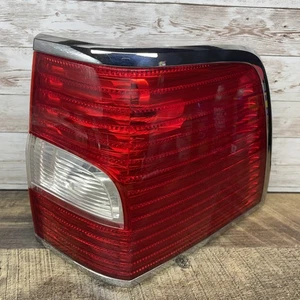2007-2014 Lincoln Navigator Tail Light Passenger Right Rear Side Outer OEM - Picture 1 of 5