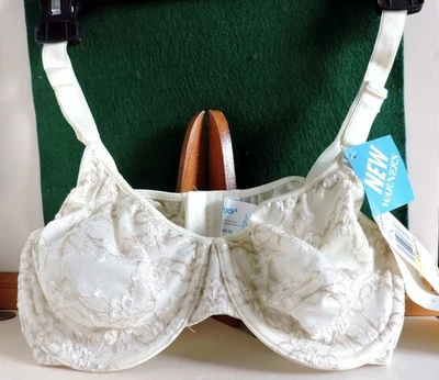 NWT Warner’s 02508 36C Embroidered Mesh Lace White Underwire Bra   26 - Image 1 of 4