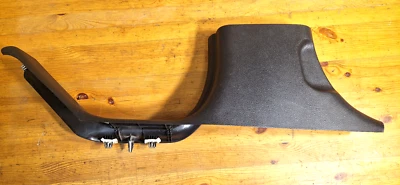 HUMMER H3 REAR LEFT DRIVER SIDE DOOR SILL SCUFF PLATE TRIM  15281425 - Image 1 of 4