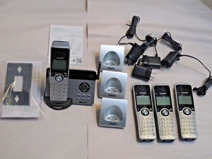 VTech IS81214 Bluetooth Handset with 3 Extensions - close to new condition - Picture 1 of 6