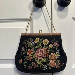 Vintage Tapestry Purse Handbag Black Floral Gold Chain Fabric Kisslock B - Picture 1 of 7