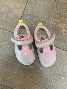 Clarks Sandals Kids - Picture 1 of 4