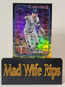 2024 Topps Series 2 Beach Umbrella /50 Edouard Julien #596 - TWINS - SSP - Picture 1 of 10