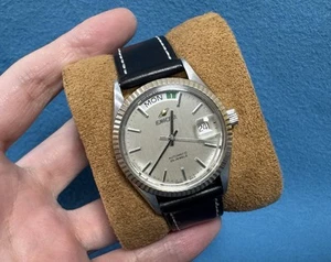 Orologio uomo automatico vintage ENICAR 2169-51-32 25 Jewels giorno/data - Foto 1 di 15
