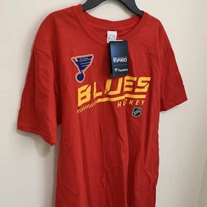 St. Louis Blues Women's Large Red Hockey T-Shirt NHL L Short Sleeve Top NWT - Picture 1 of 14
