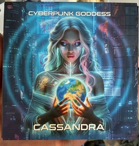 Barra fundida Cyberpunk Goddess Cassandra 2024 2 oz color plata y envejecida - Imagen 1 de 3