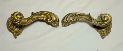 Pair antique ornate solid brass gold door handle lever clamshell knob hardware - Image 1 of 4