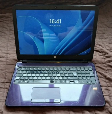 HP 15-g094sa Notebook - AMD A8-6410 APU, 8GB RAM, 240GB SSD, 500GB HDD, Win11PRO - Image 1 of 4
