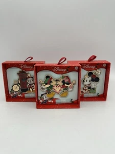 Disney Komplettsatz 3 Neu Originalverpackt Weihnachts Pins Mickey und Minnie 2025 - Bild 1 von 5