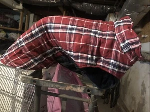 Spotted Play warmer Hundemantel, rot kariert, wasserdichte Wende-Hundejacke, (S) NEU - Bild 1 von 5