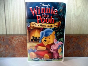 Winnie the Pooh - A Very Merry Pooh Year (VHS, 2002) - Bild 1 von 6