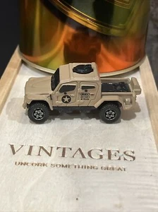 Camión Matchbox International MXT 2016 beige militar paquete de 5 juguetes exclusivos - Imagen 1 de 6