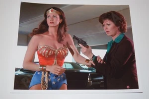 Lynda Carter Wonder Woman Pinup 8x10 Hochglanz Foto vollbusig sexy Dekolleté TV 0262 - Bild 1 von 1