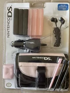 Nintendo DS Lite Starter Kit (Black/Pink) - Picture 1 of 2