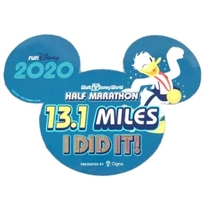Disney Parks Run Disney 13.1 1/2 Marathon 2020 Car Magnet New Donald Duck - Picture 1 of 1