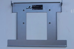 Loewe Vesa-Adapter VESA I 40 für Individual 40 TVs / Art.-Nr. 89965 T 00 Silber - Bild 1 von 9