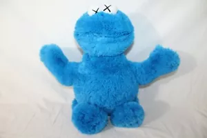 KAWS Sesamstraße Uniqlo Krümelmonster Plüschtier RAR - Bild 1 von 4