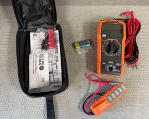 Klein Tools MM320 Digital Multimeter w/ ET45 Tester - Picture 1 of 5