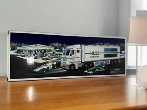 Hess 2003 Toy Truck and Racecars – Original Box – Collectible Holiday Edition - Bild 1 von 6