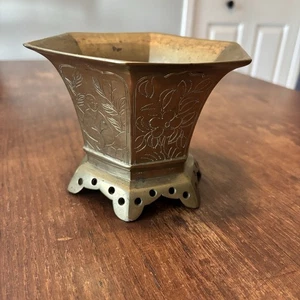 Brass Jardiniere Footed Asian Planter Engraved Sides Solid Brass Heavy - Picture 1 of 5