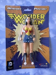 DC Comics: Wonder Woman: 5.5" Bendable Poseable Action Figure DC 3903 - Picture 1 of 3