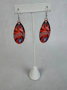 New Cincinnati Bengals Logo Vintage Teardrop Spinner Hook Earrings - Picture 1 of 2