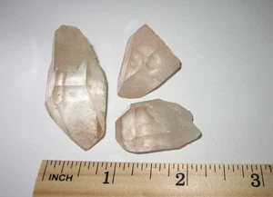 3 KLEINE NATÜRLICHE 1"-1,7" ROSA QUARZ KRISTALL MINERALPUNKTE AUS BRASILIEN 45,3 Gramm - Bild 1 von 4