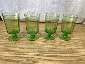Juego de 4 vasos con paneles Images verde lima de Seneca - Imagen 1 de 7