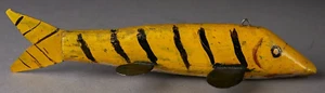 VINTAGE 7" MUSKIE ICE FISH SPEARING DECOY~ FOLK ART FISHING LURE - Picture 1 of 7