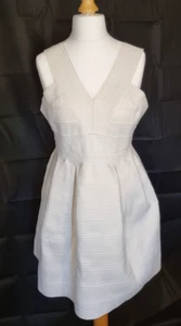Ladies Dress H&M White Wedding Cocktail Party Textured Skater Swing Flared Women - Picture 1 of 4