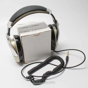 Koss PRO4AA Titanium Closed Back - Over Ear Headphones -- CS1 - Picture 1 of 8