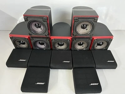 2 altavoces satélite Bose Redline Double Cube y 3 individuales estilo de vida Acoustimass Foto 1 de 4