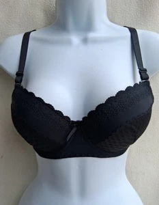 Skinny Latina Women’s Lightly Lined Black Lace Bra Size 36C - Picture 1 of 8