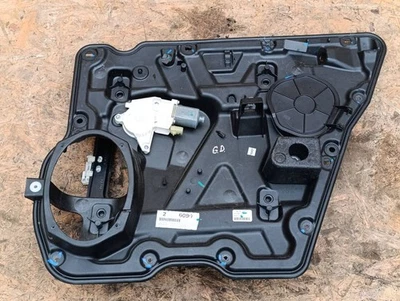 Alzavetro destro elettrico Dodge Journey 2008 con motore porta posteriore - Immagine 1 di 3