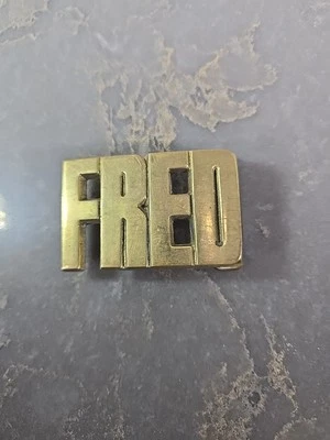 Hebilla de cinturón de latón macizo Barón letras bloque nombre FRED 1978 Foto 1 de 3