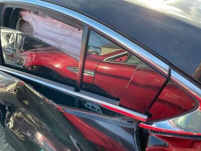 Ventana de cristal trasera izquierda Mazda 6 Touring 2014 2015 2016 2017 2018 19 20 21 Foto 1 de 3